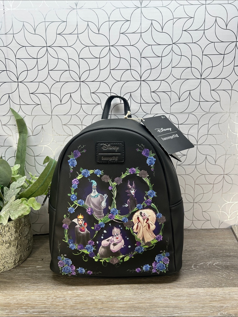 7663 NWT Disney Loungefly Villains backpack 627663